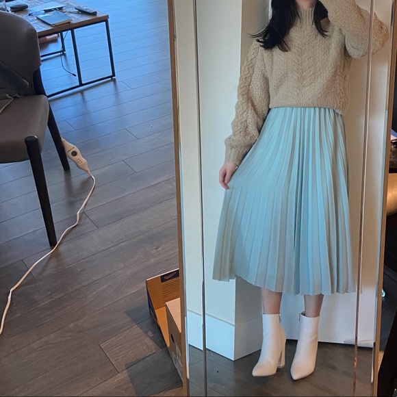 Chiffon Twirl Skirt - Picture 3 of 4